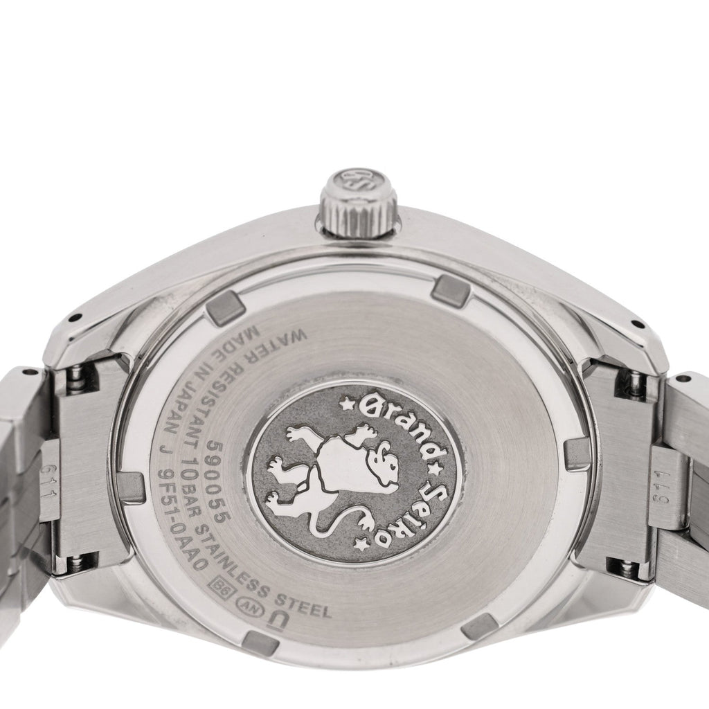 Stainless Steel 33mm Heritage Collection Snowflake Quartz Watch White SBGX359