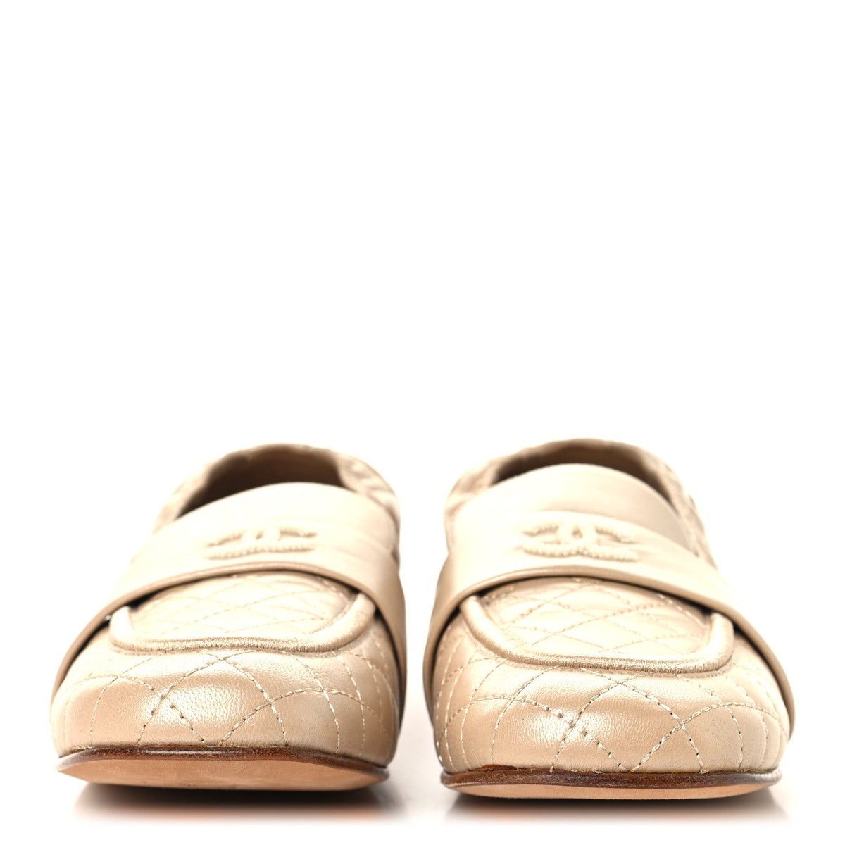 Laminated Lambskin Womens Quilted Elastic CC Moccasin Loafers 37.5 Beige