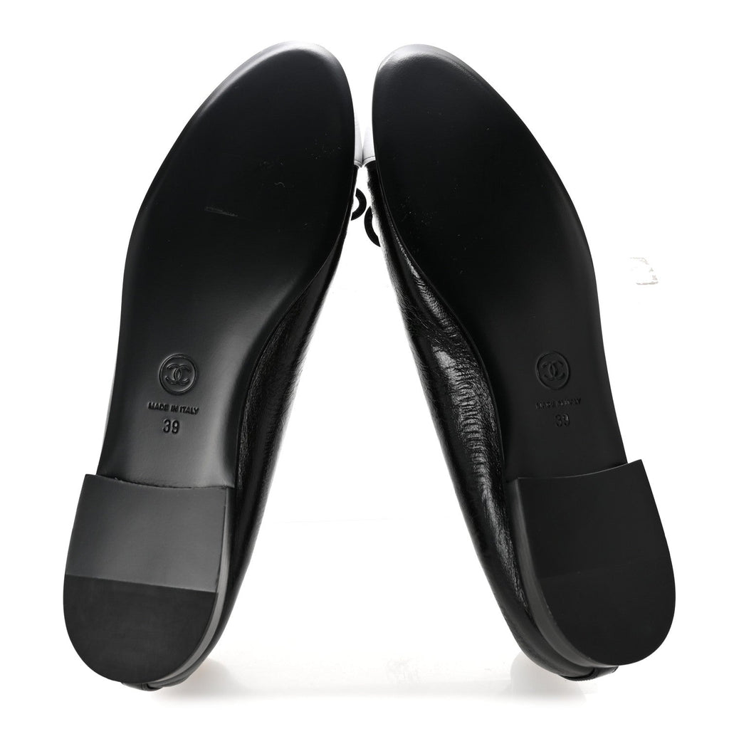 Crumpled Shiny Lambskin Cap Toe CC Ballerina Flats 39 Black White