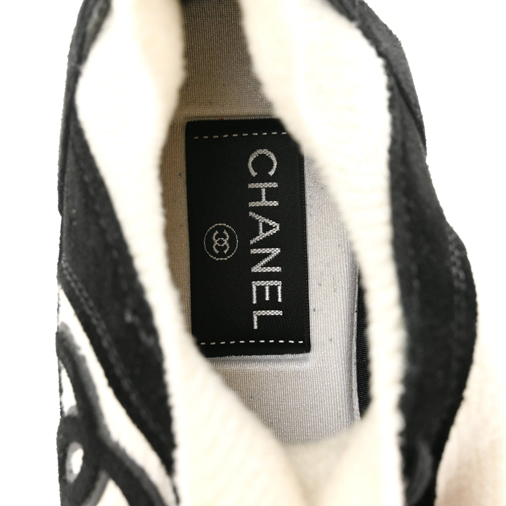 Fabric Suede Calfskin CC Sneakers 38 White Black