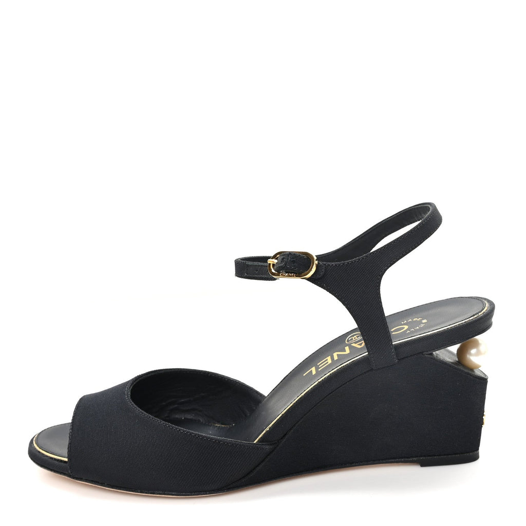 Grosgrain Pearl CC Wedge Sandals 38 Black