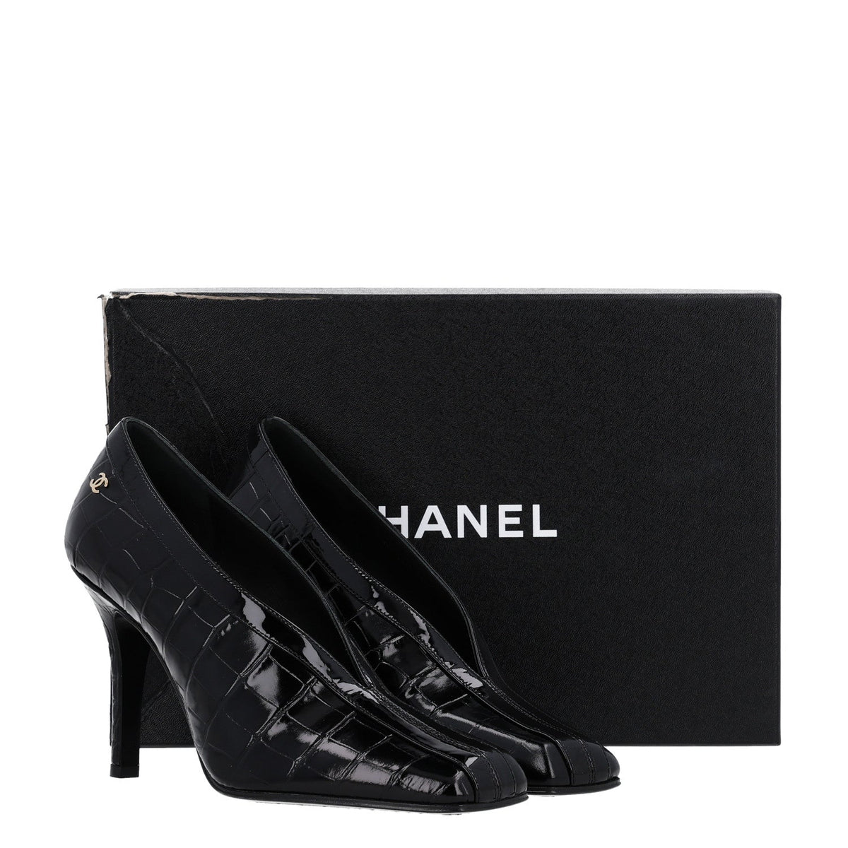 Crocodile Embossed Patent Calfskin Pumps 37.5 Black