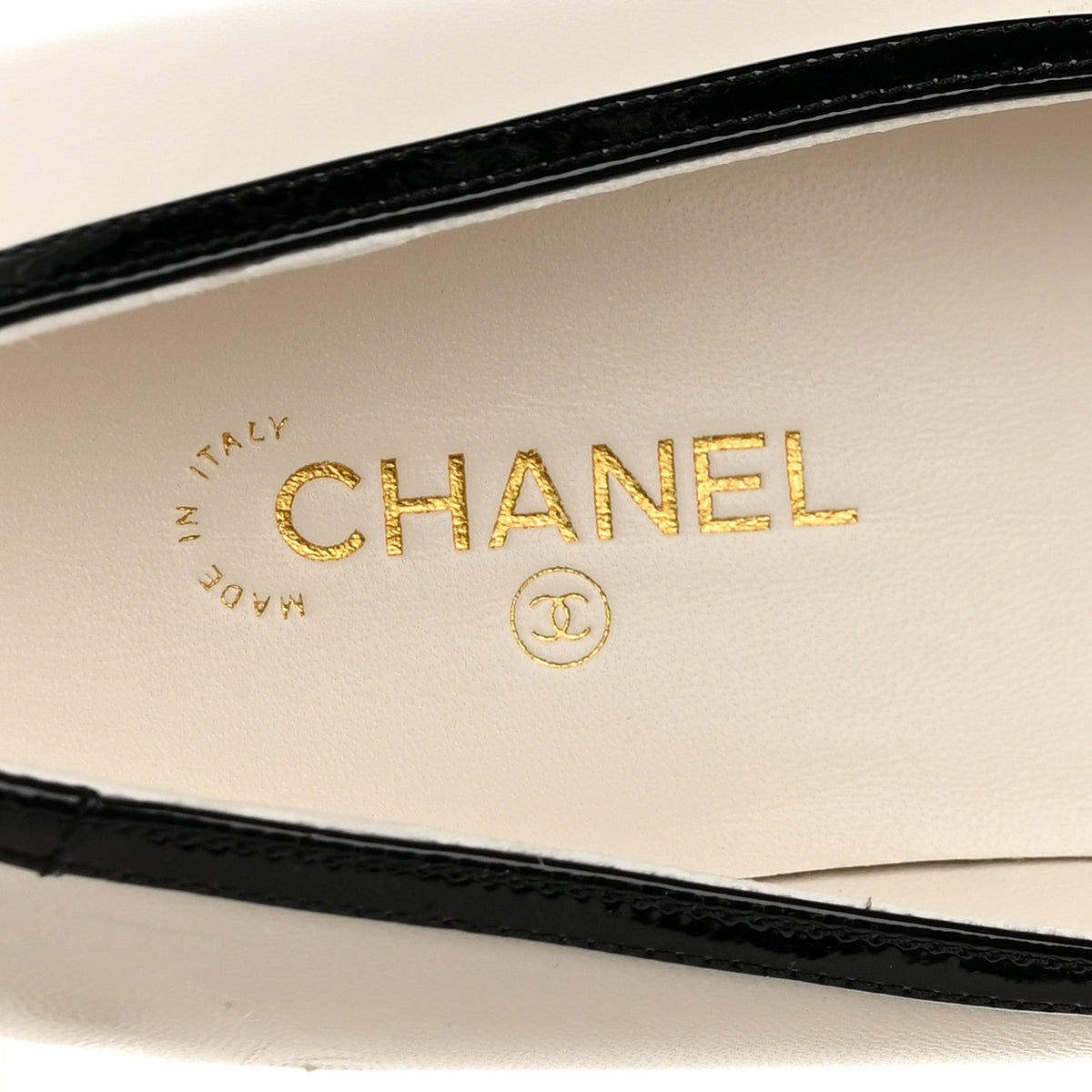 Lambskin Patent Calfskin CC Pumps 39.5 White Black