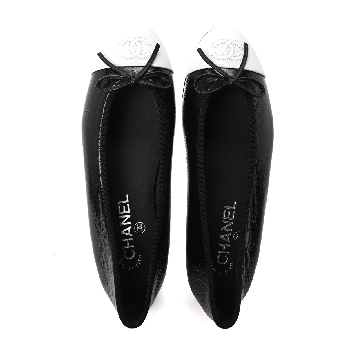 Crumpled Shiny Lambskin CC Cap Toe Ballerina Flats 37 Black White