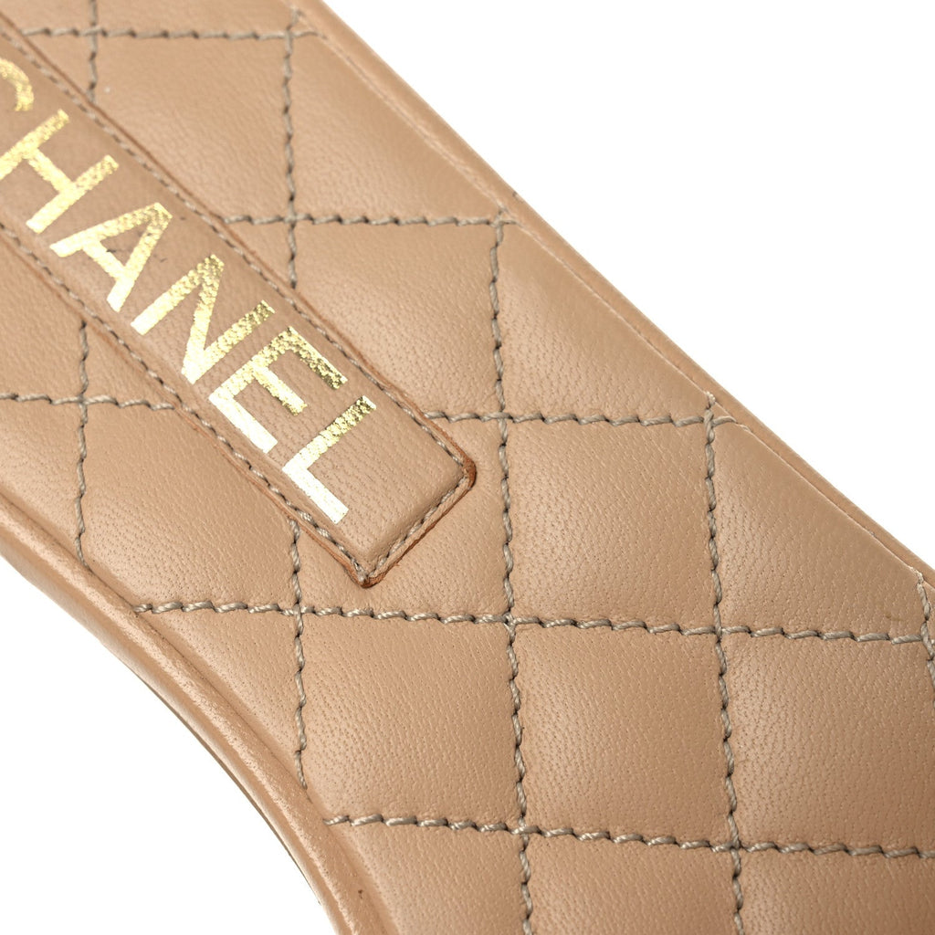 Lambskin Quilted CC Turnlock Sandals 39 Beige