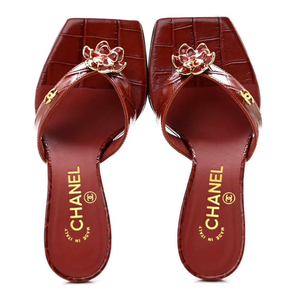 Crocodile Embossed Patent Calfskin Camellia Thong Sandals 36 Burgundy