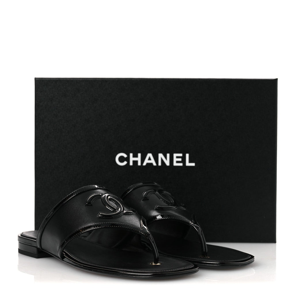 Lambskin Patent Calfskin CC Thong Sandals 39 Black