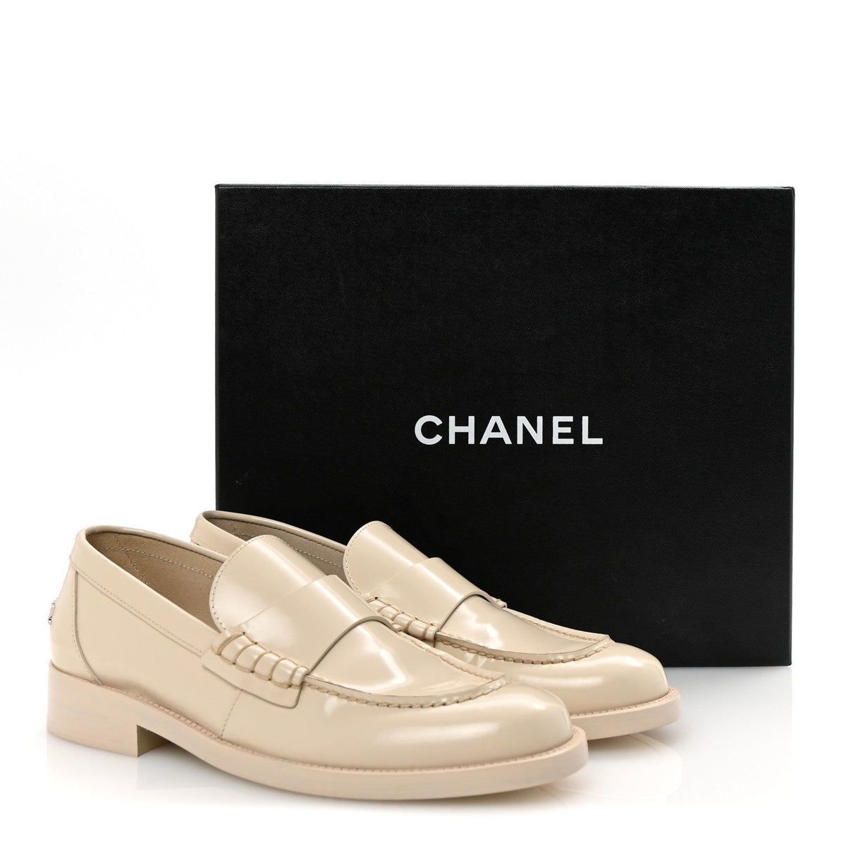 Shiny Calfskin Logo Loafers 38.5 Light Beige