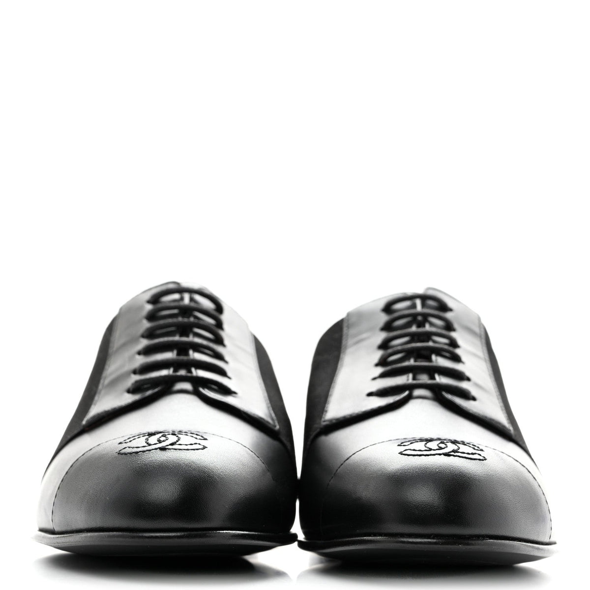 Calfskin Elastic Lace Up Cap Toe CC Loafers 38 Black