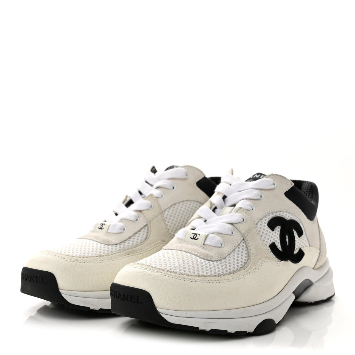Mesh Suede Grained Calfskin Womens CC Sneakers 39 White Black