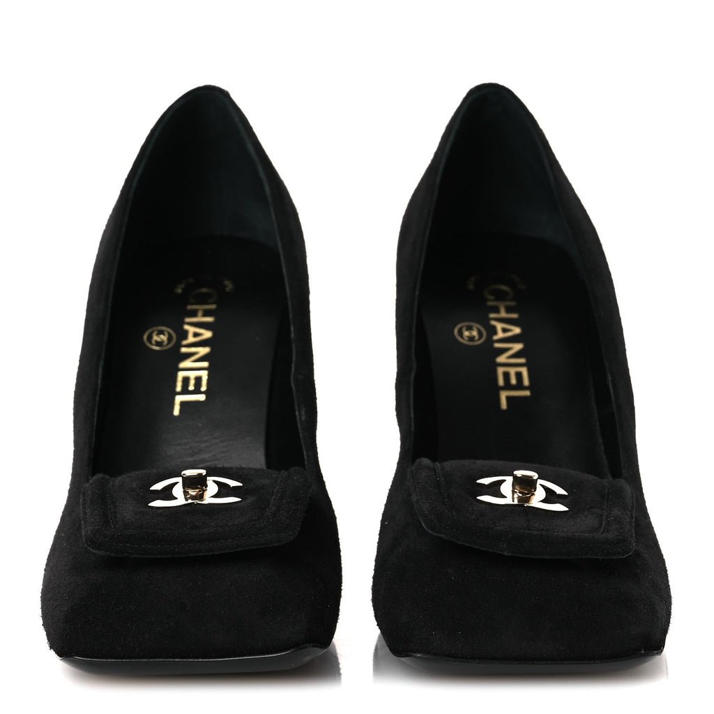 Lambskin Turnlock CC Pumps 38 Black Ivory