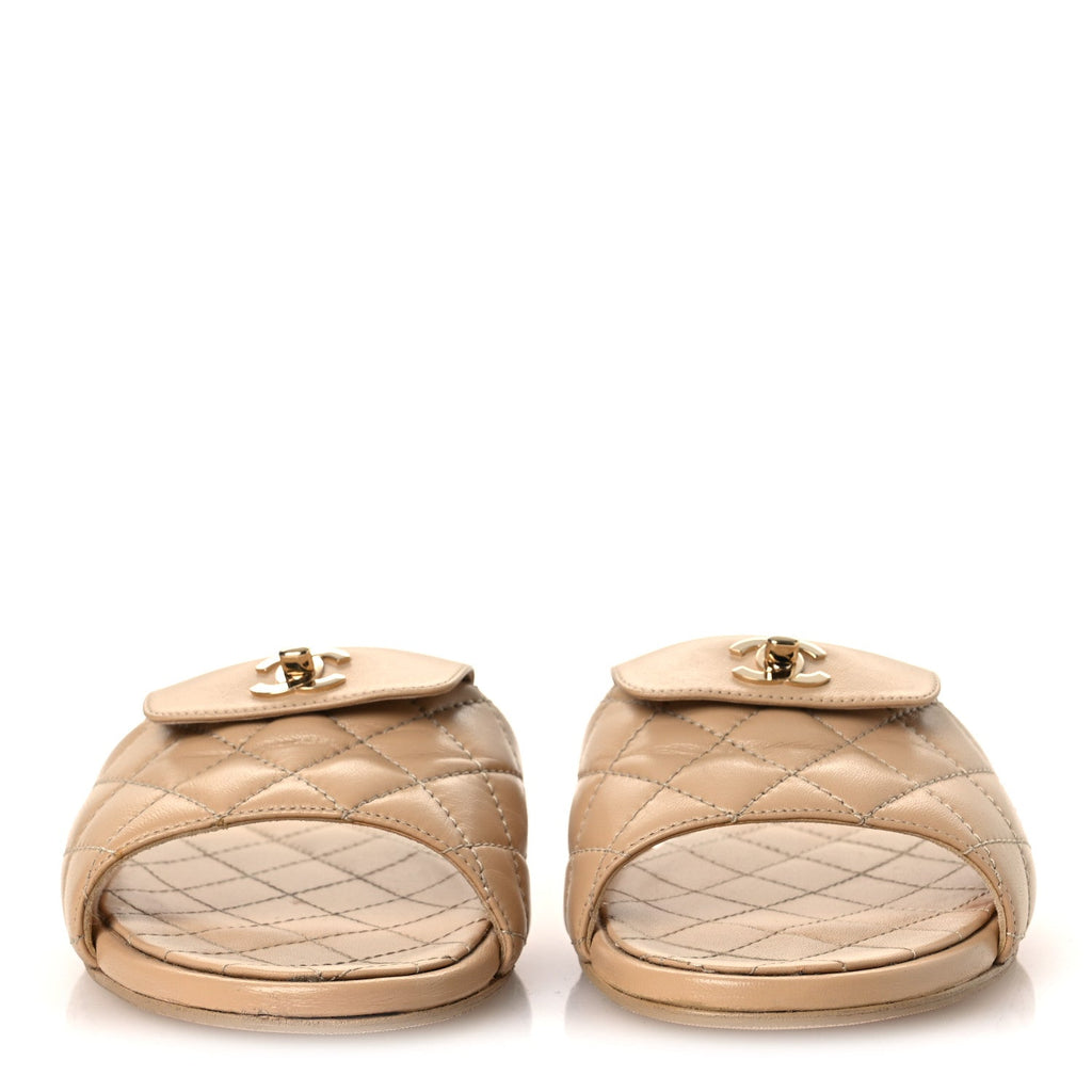 Lambskin Quilted CC Turnlock Sandals 39 Beige