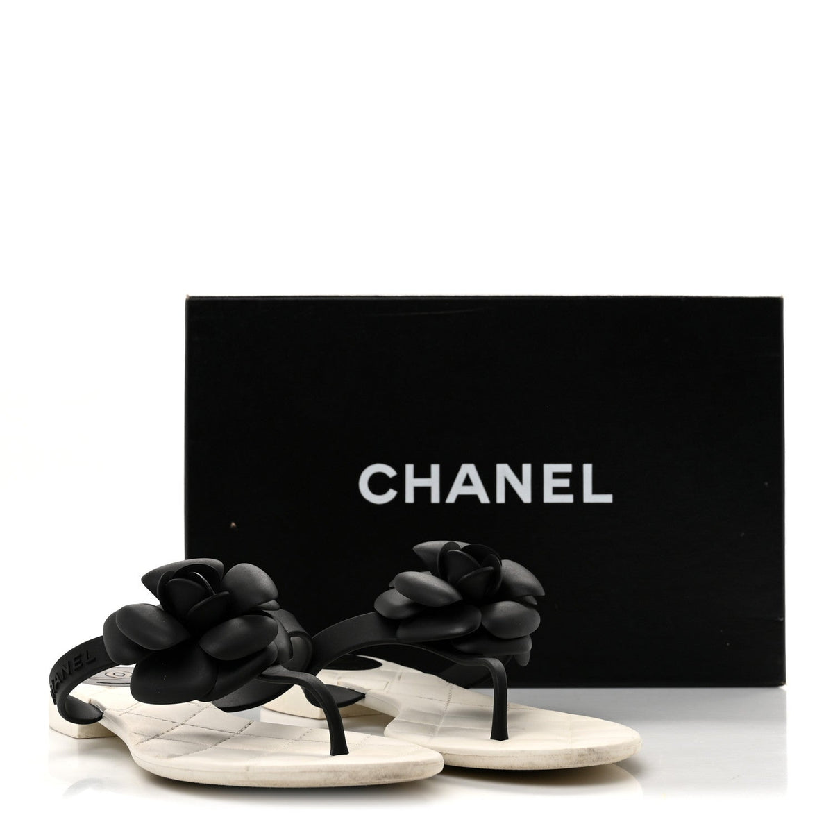 Jelly Quilted Camellia Thong Sandals 39 White Black