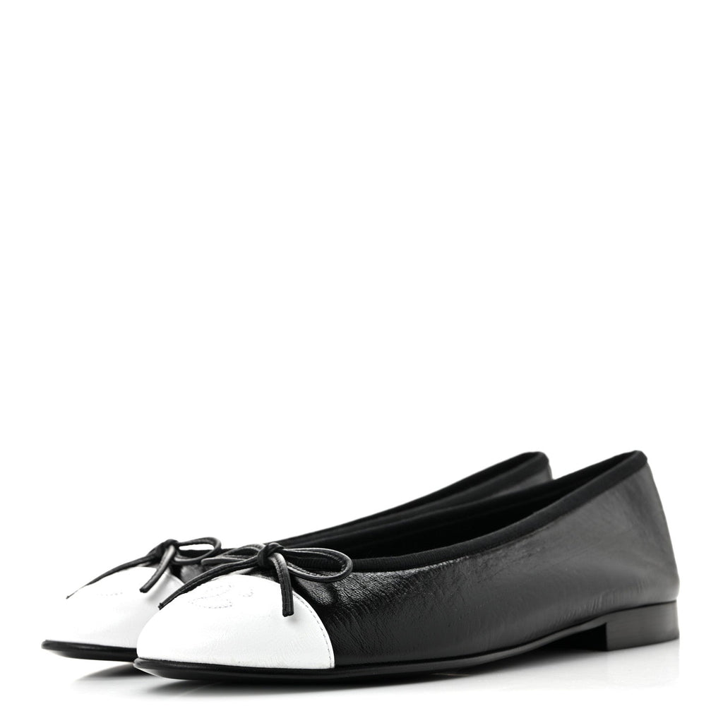 Crumpled Shiny Lambskin Cap Toe CC Ballerina Flats 36.5 Black White 36.5 Black White