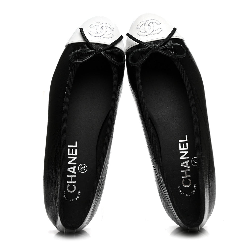 Crumpled Shiny Lambskin Cap Toe CC Ballerina Flats 36.5 Black White