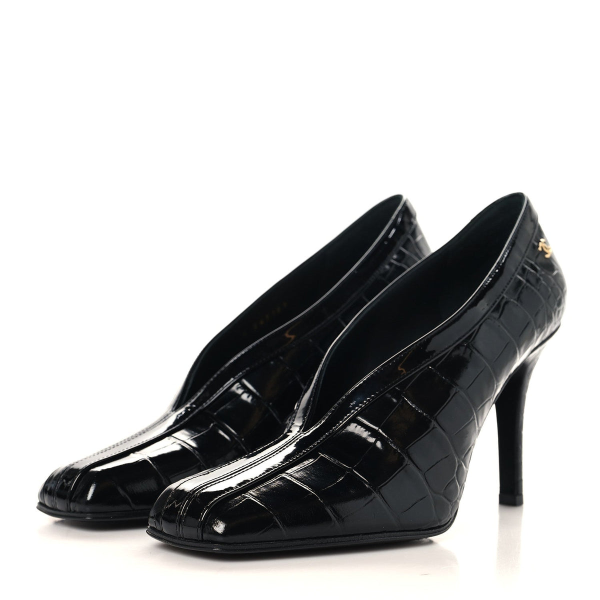 Crocodile Embossed Patent Calfskin Pumps 38.5 Black