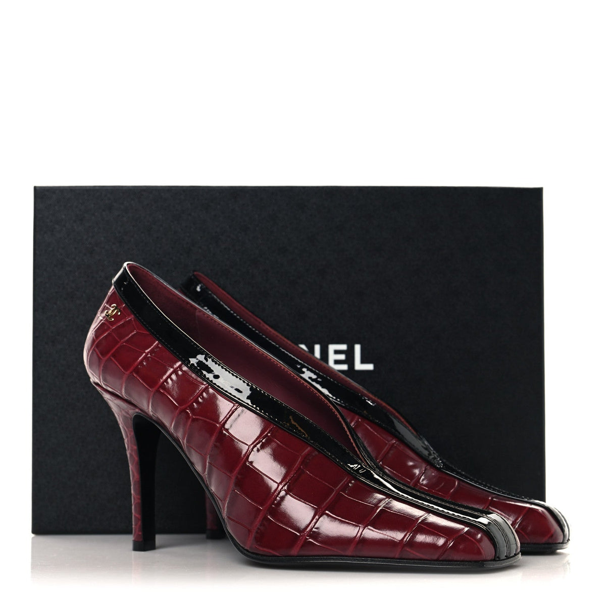 Crocodile Embossed Patent Calfskin Pumps 38.5 Burgundy Black