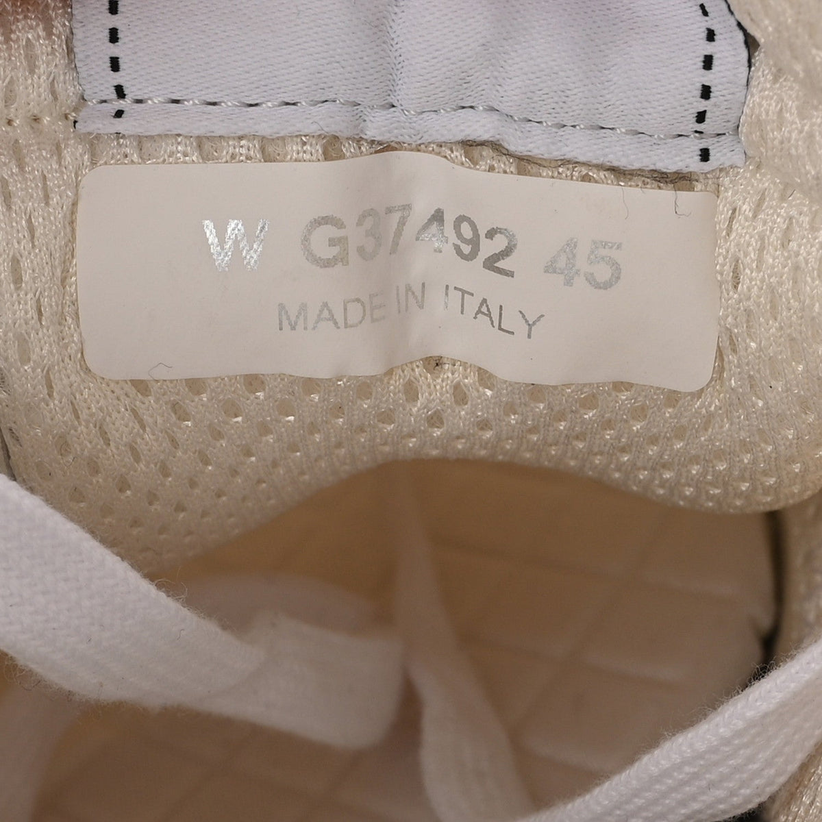 Calfskin Mesh Suede CC Sneakers 45 White Black
