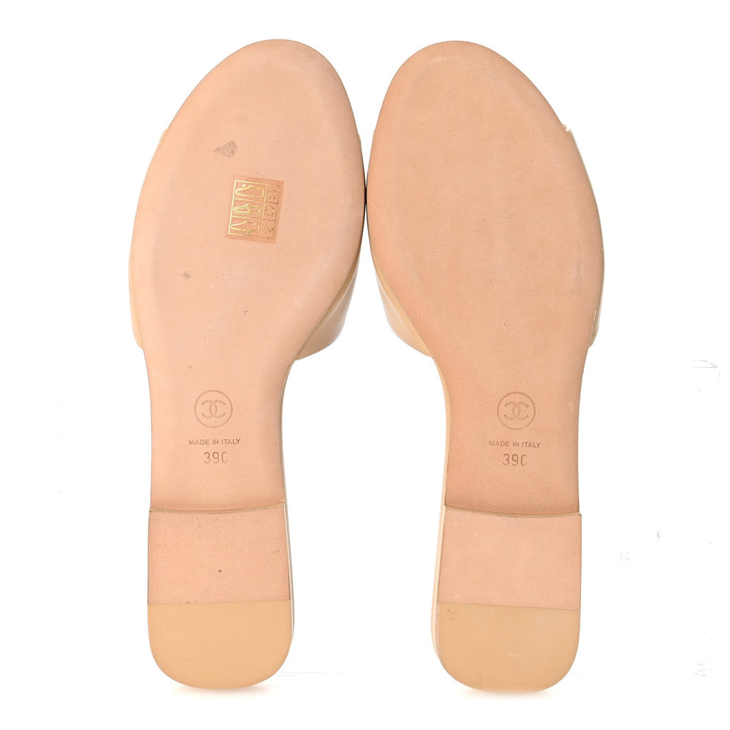 Lambskin Pearl CC Sandals 39 Black