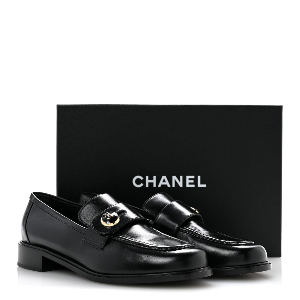 Shiny Calfskin CC Mocassin Loafers 39 Black