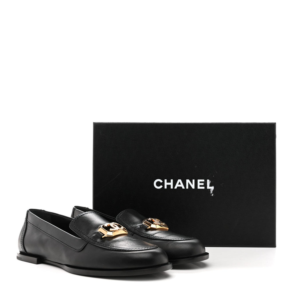 Shiny Calfskin Metal CC Mocassin Loafers 38.5 Black