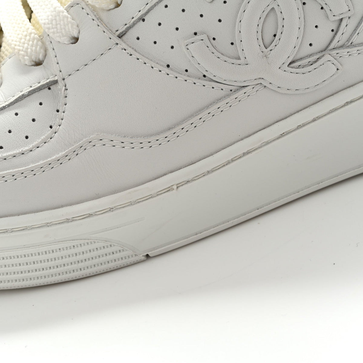 Calfskin CC Womens Sneakers 39.5 White