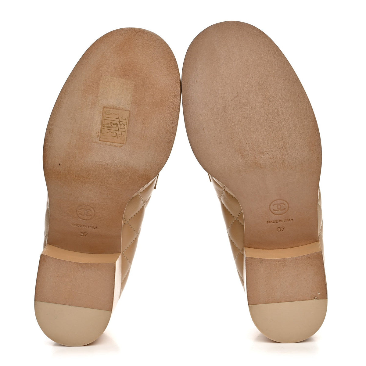 Lambskin Quilted CC Heart Loafers 37 Beige 37 Beige