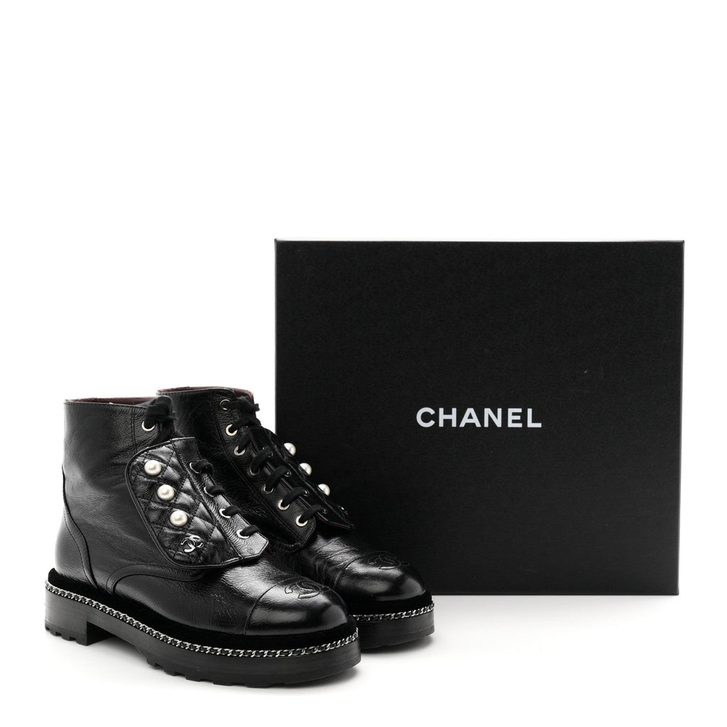Crackled Calfskin Velvet Pearl Combat Short Boots 38 Black