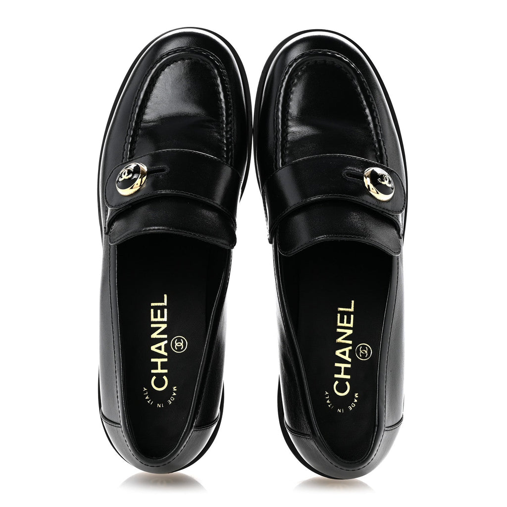 Shiny Calfskin CC Mocassin Loafers 39 Black