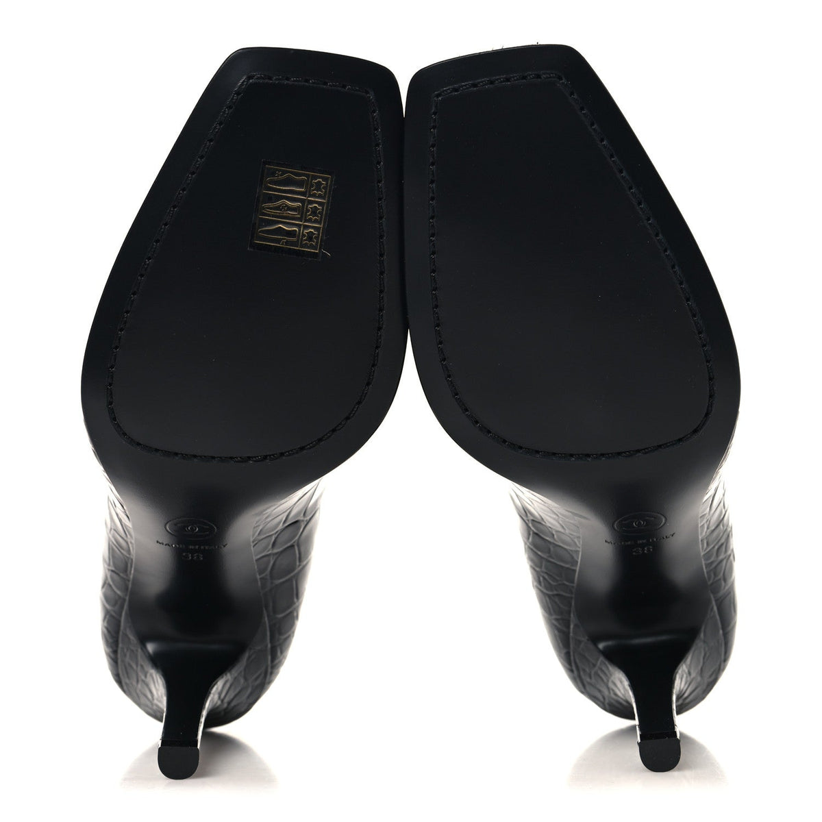 Crocodile Embossed Patent Calfskin Pumps 38 Black
