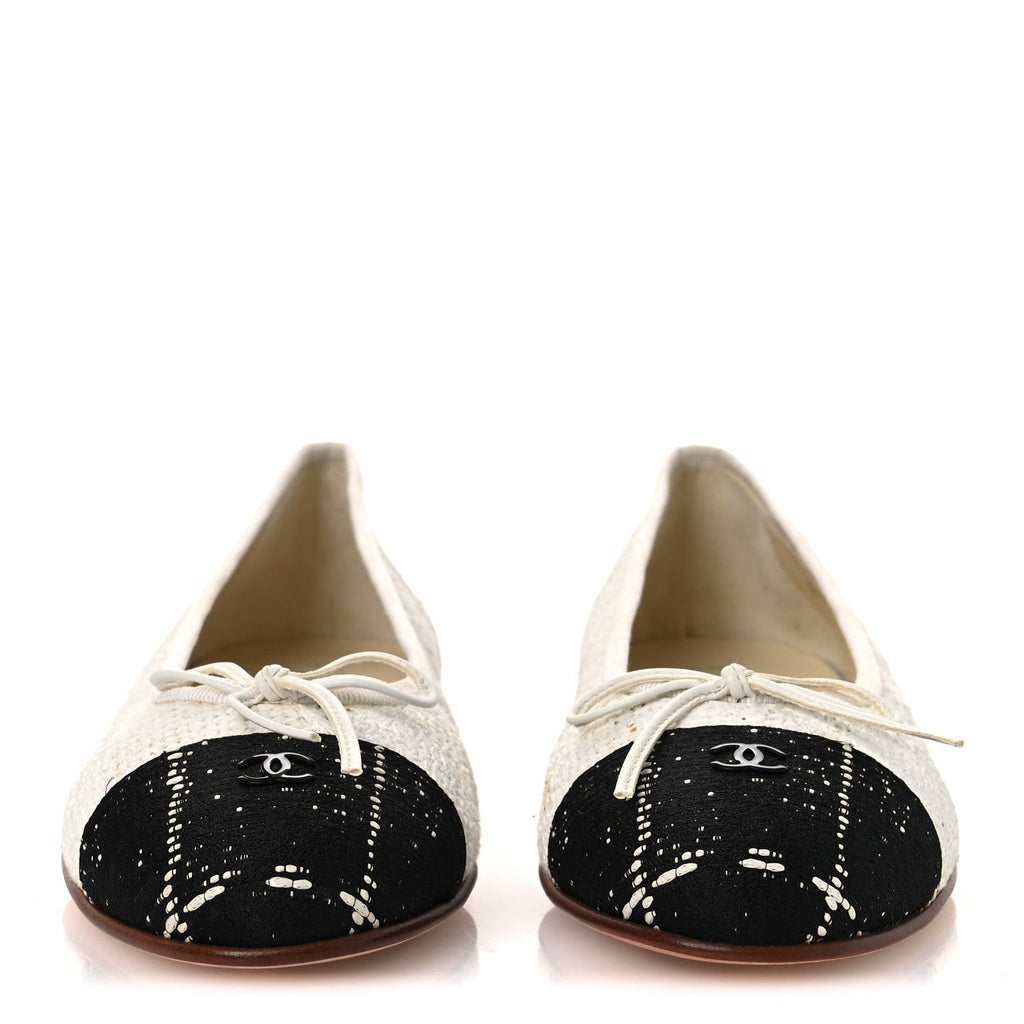 Tweed Cap Toe Ballet Flats 37 White Black