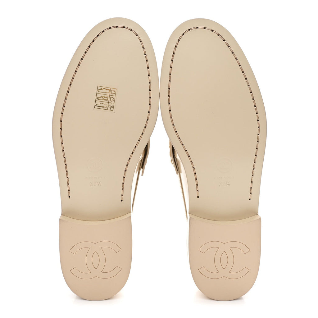 Shiny Calfskin Logo Loafers 39.5 Beige