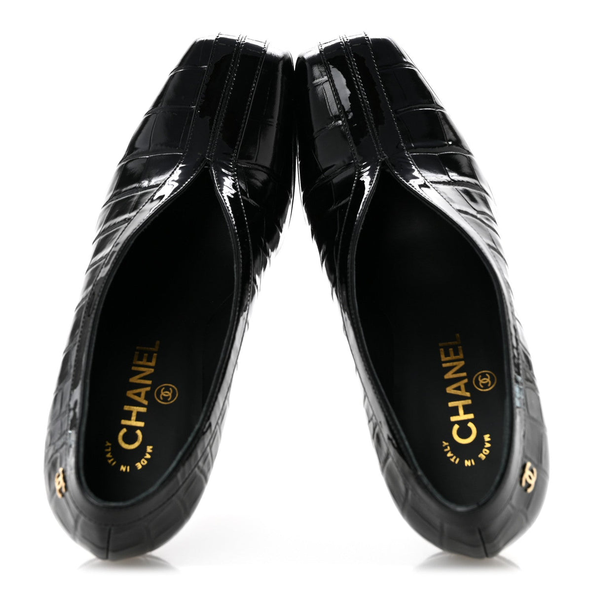 Crocodile Embossed Patent Calfskin Pumps 38 Black