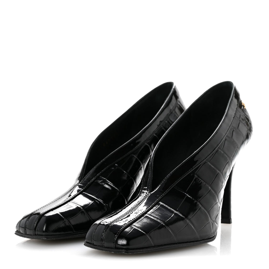 Crocodile Embossed Patent Calfskin Pumps 38 Black