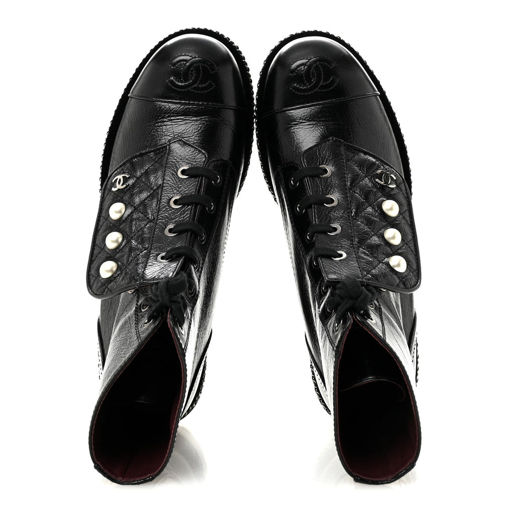 Crackled Calfskin Velvet Pearl Combat Short Boots 38.5 Black