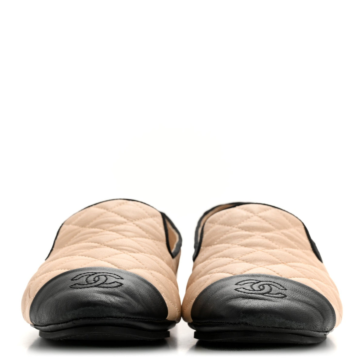 Lambskin Quilted Cap Toe Slipper With Pouch 39 Beige Black