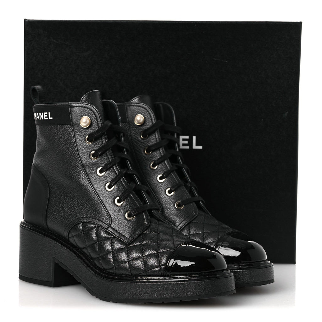 Pearly Calfskin Patent Calfskin Lace Up Combat Boots 38 Black