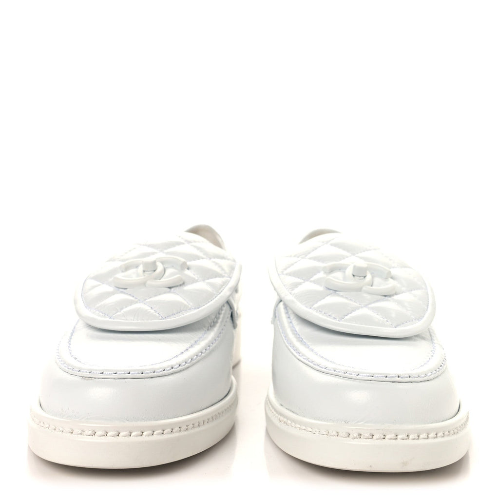 Crumpled Lambskin Quilted CC Turnlock Loafers 40 White