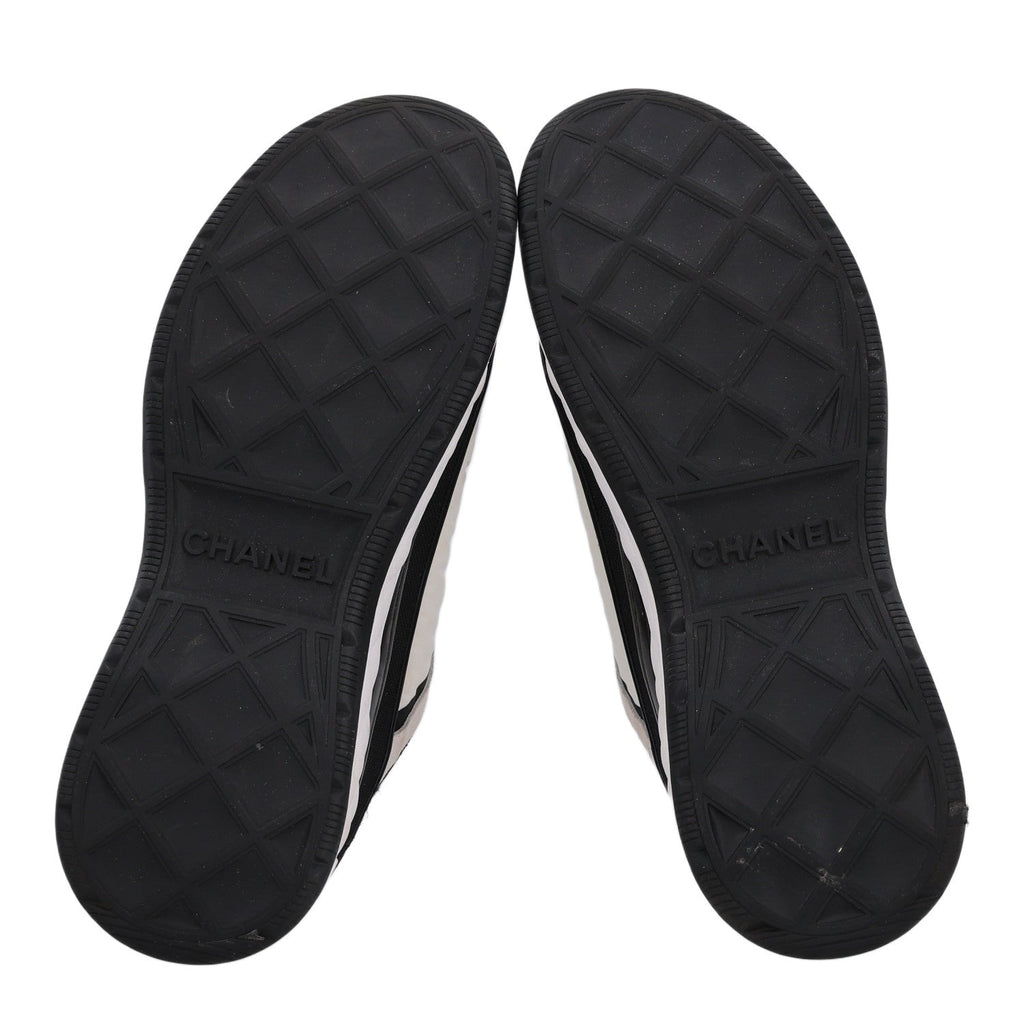 Fabric Suede Calfskin CC Sneakers 38 White Black
