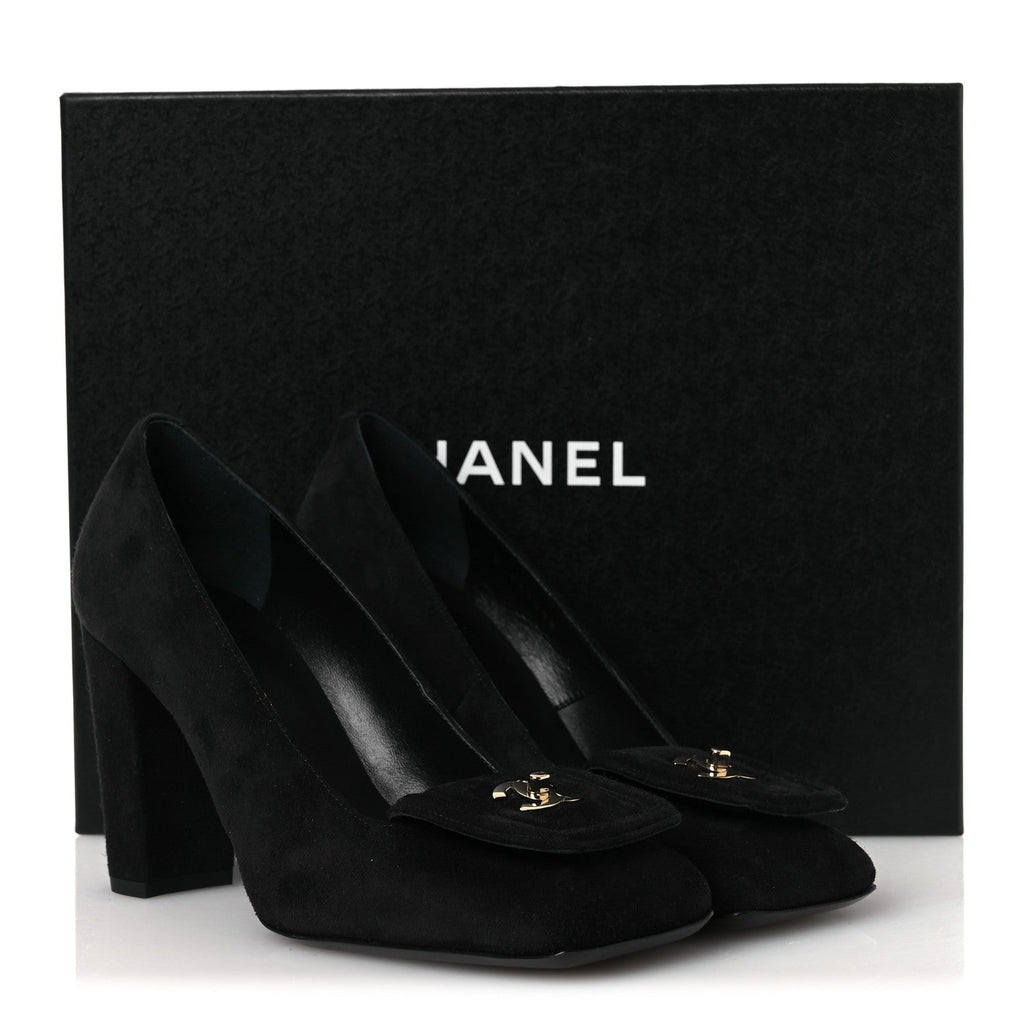 Lambskin Turnlock CC Pumps 38 Black Ivory