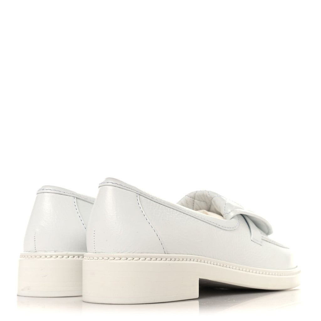 Crumpled Lambskin Quilted CC Turnlock Loafers 40 White