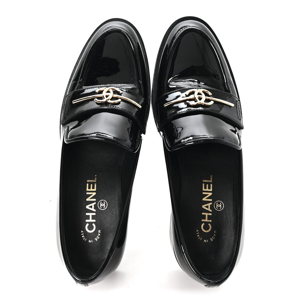 Patent Calfskin Metal CC Mocassin Loafers 38.5 Black