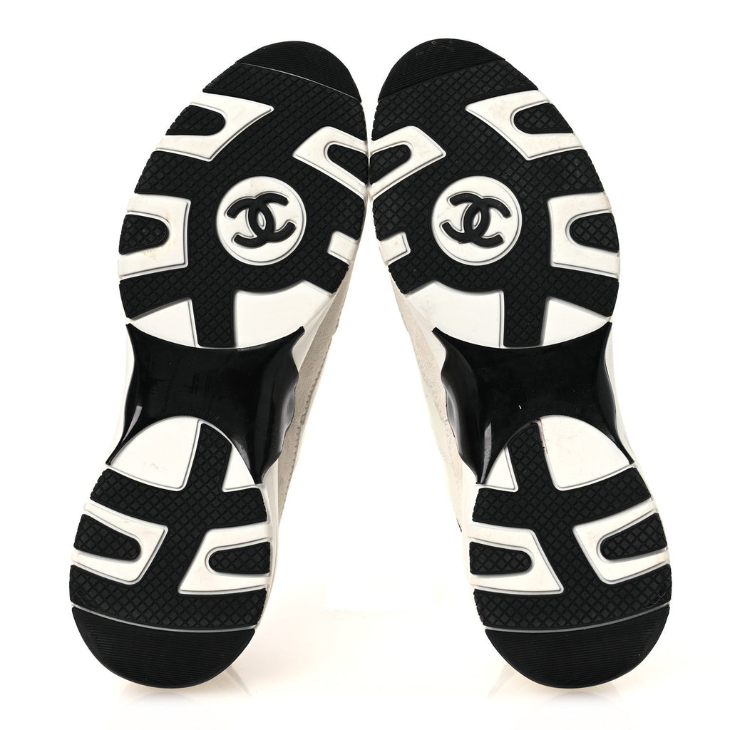 Calfskin Suede CC Womens Sneakers 39.5 White Black