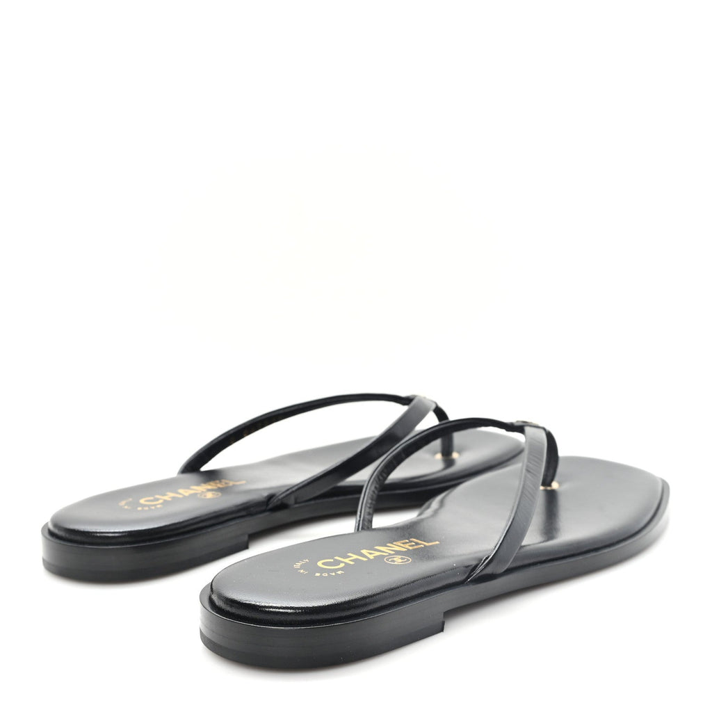 Goatskin CC Times Square Thong Sandals 39 Black