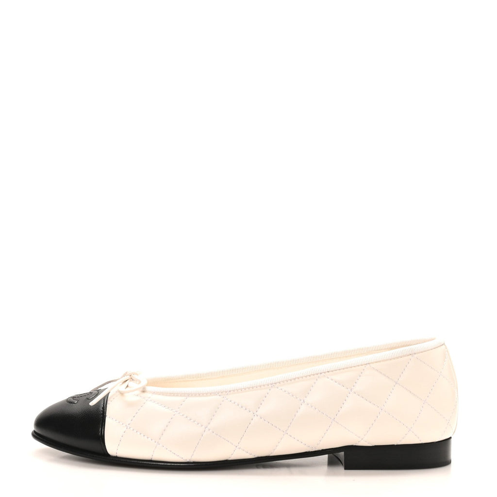 Lambskin Quilted CC Cap Toe Ballerina Flats 37.5 White Black