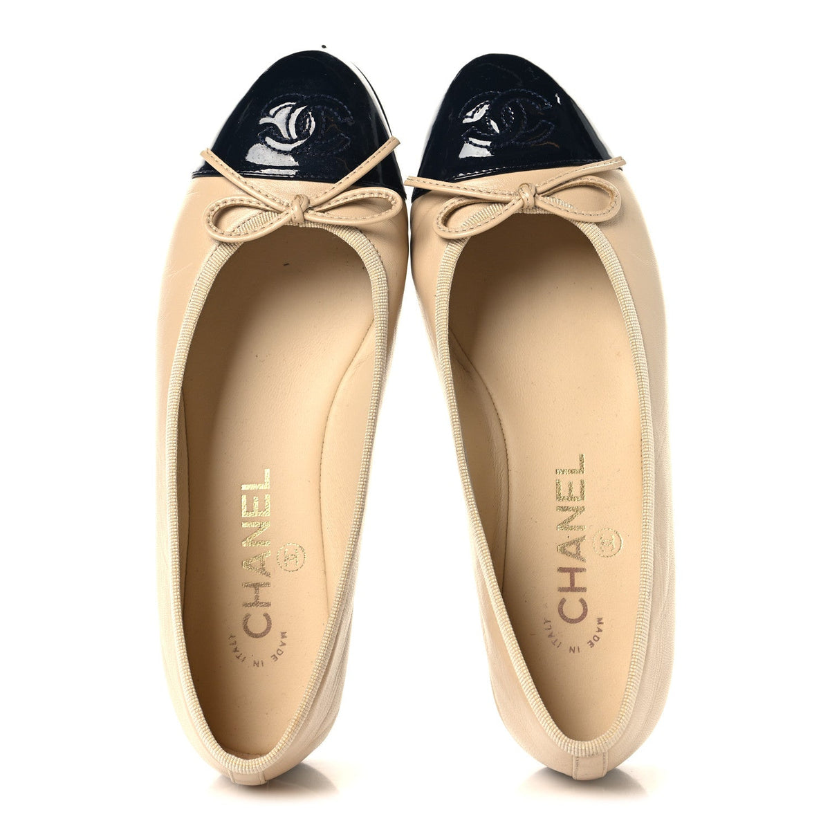 Goatskin Patent Calfskin Cap Toe CC Ballerina Flats 36 Light Beige Navy Blue