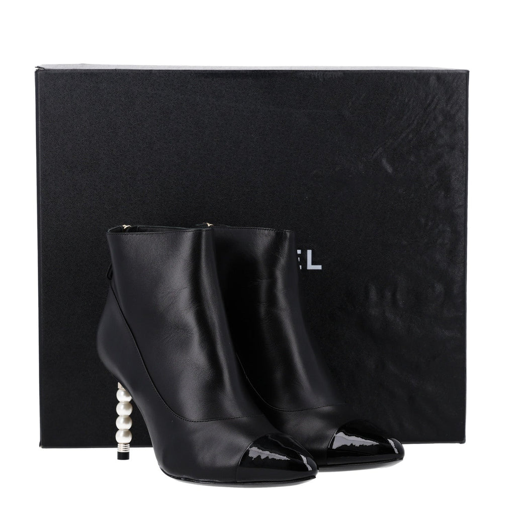 Lambskin Patent Calfskin Pearl Cap Toe Short Boots 36 Black