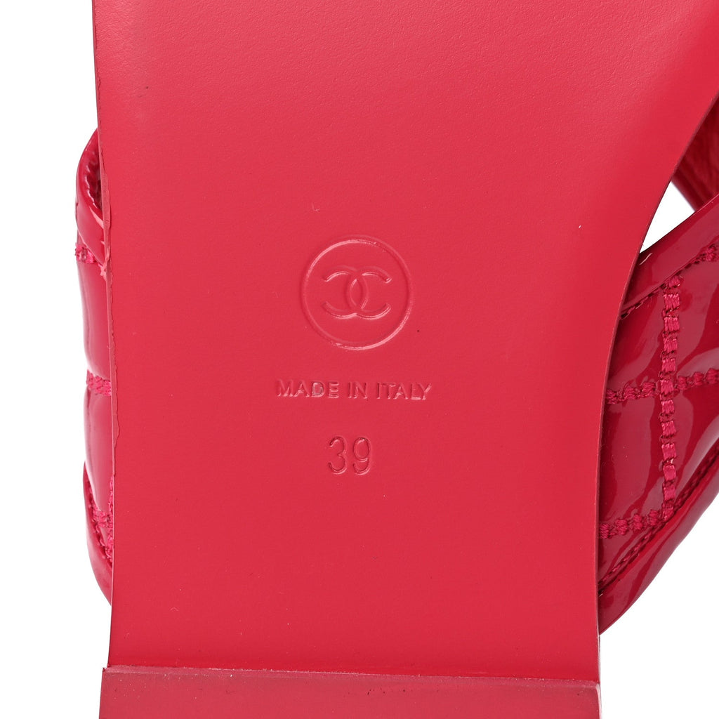 Patent Quilted CC Thong Sandals 39 Pink