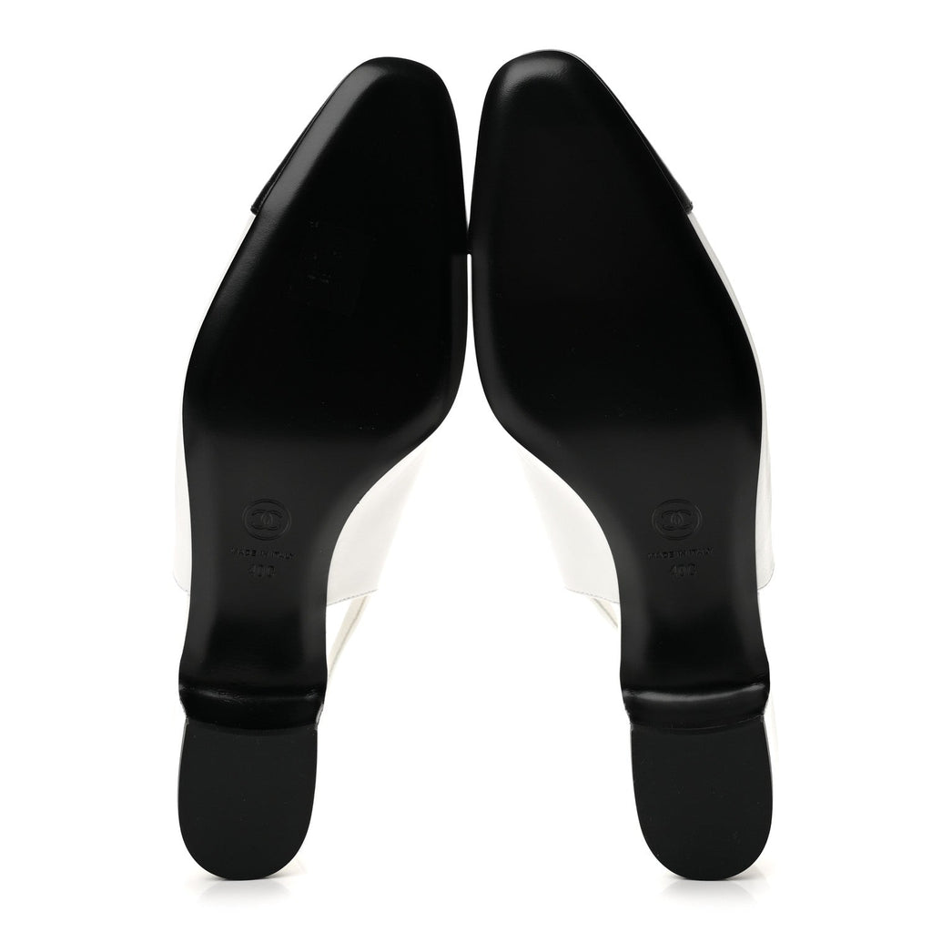 Goatskin Grosgrain Cap Toe CC Slingback Pumps 40 Black White