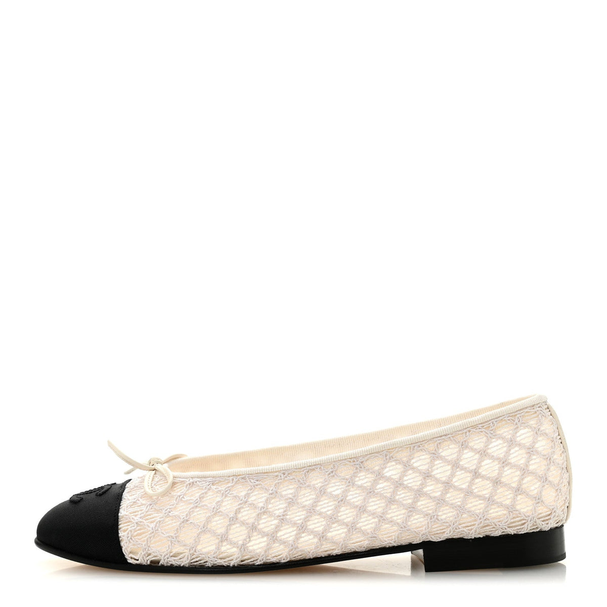 Embroidered Grosgrain Cap Toe Ballerina Flats 37.5 White Black
